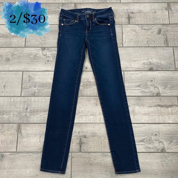 American Eagle Outfitters Denim - Dark Wash American Eagle Skinny Jeans
